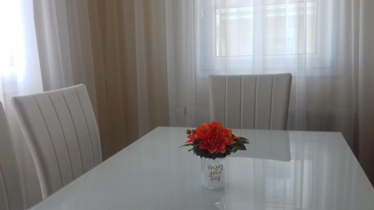 Benelise Apartman Heviz Ngoại thất bức ảnh