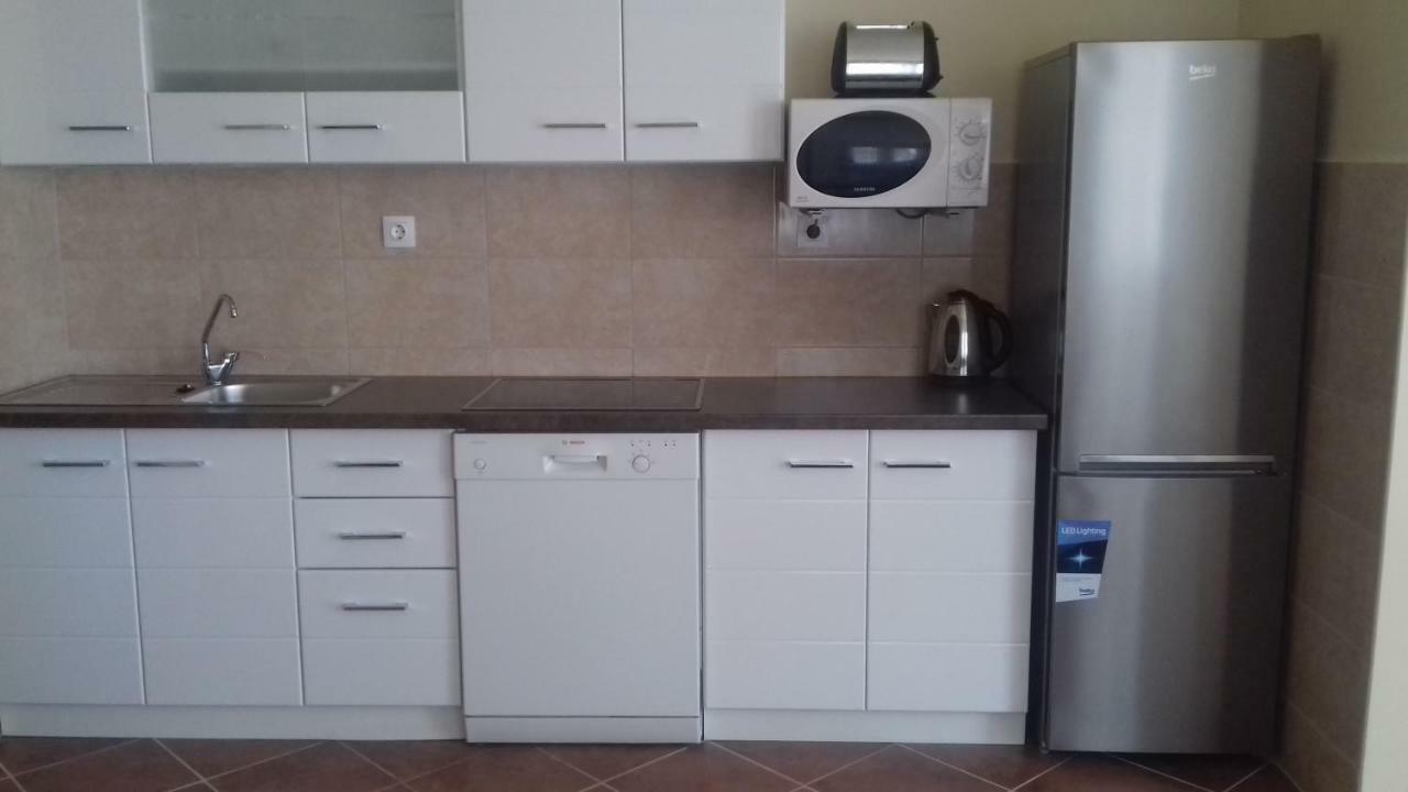 Benelise Apartman Heviz Ngoại thất bức ảnh