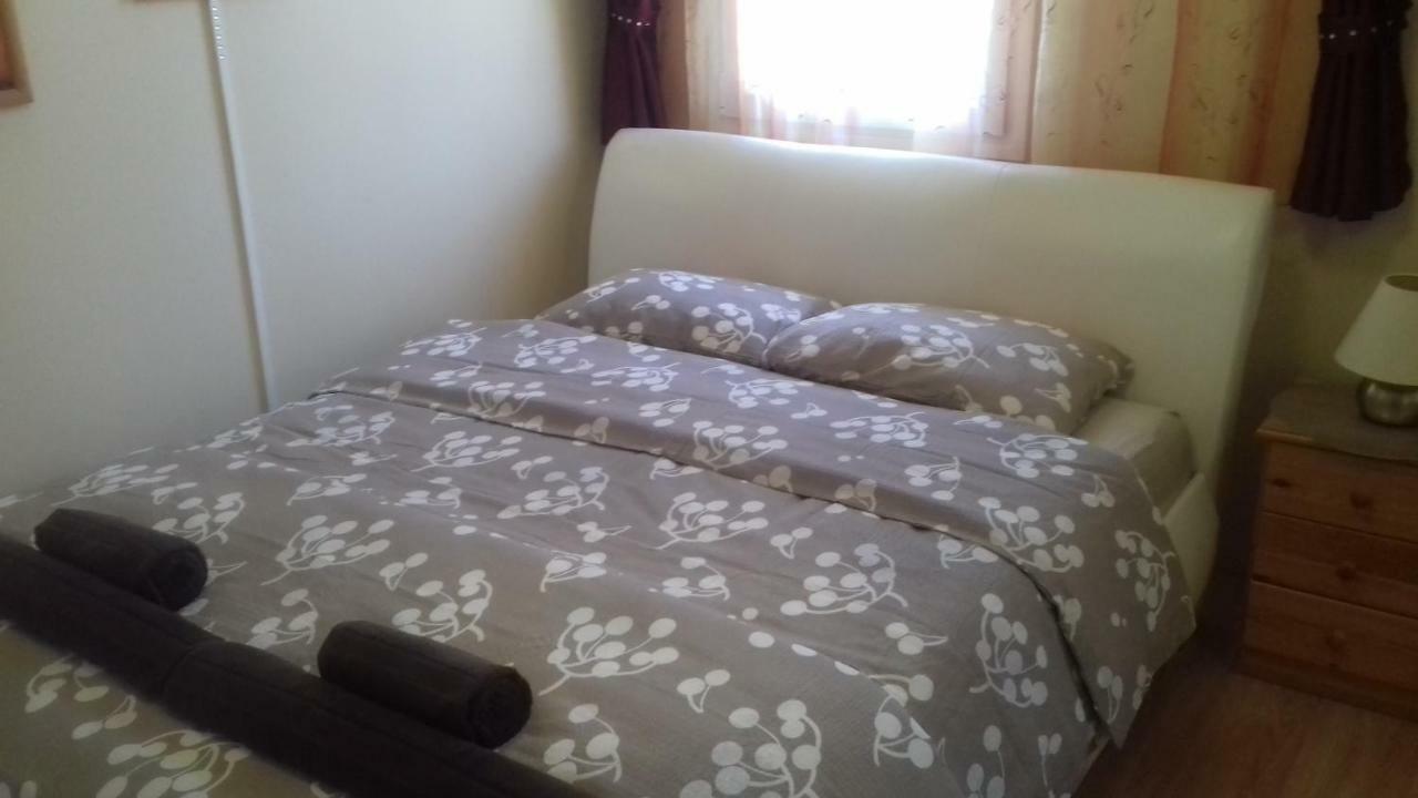 Benelise Apartman Heviz Ngoại thất bức ảnh